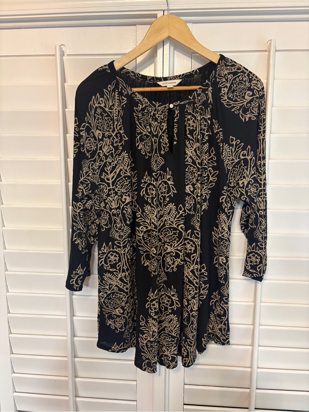 Lucky Brand Black And Tan Top Size 2X